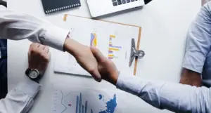 Estrategias para renegociar el sobreendeudamiento Técnicas de negociación y cómo Bravo puede ayudar